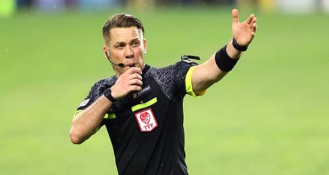 Son Dakika! Yardımcısına Küfrettiği İddia Edilen Hakem Fırat Aydınus, PFDK'ya Sevk Edildi