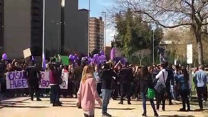 Protestas ante Pablo Casado el 8M
