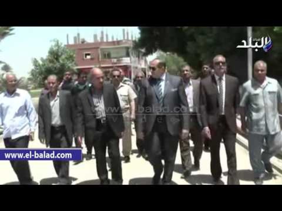 صدى البلد |  محافظ سوهاج يغلق كوبري جهينة ويكلف...