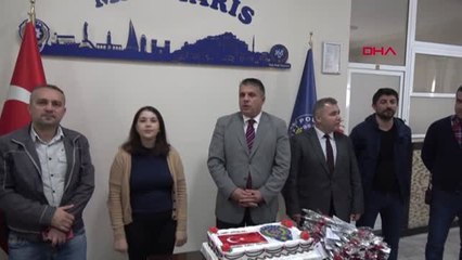 Muğla Kadın Polisler İçin Pasta ve Karanfilli Kutlama