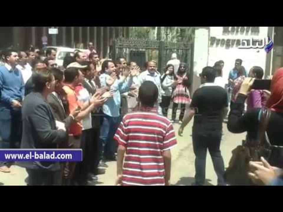 صدى البلد |  حملة الماجستير والدكتوراة يجددون تظاهرهم أمام البرلمان للمطالبة بالتعيين