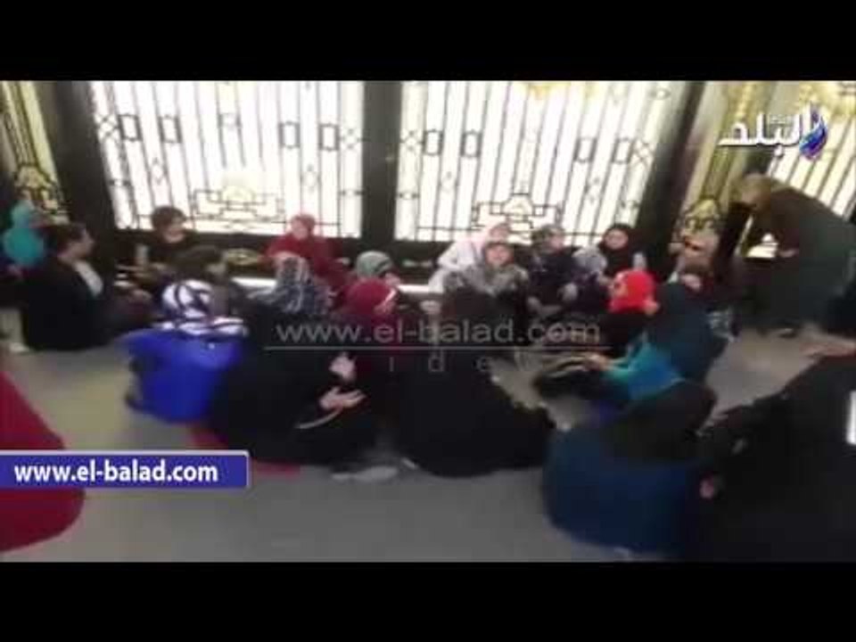 صدى البلد | موظفو تعليم 6 أكتوبر يتظاهرون أمام الوزارة للمطالبة بالتعاقد