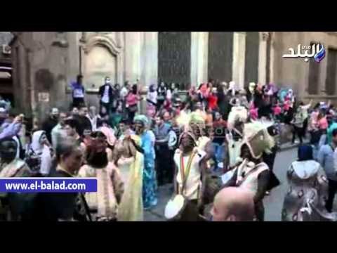 صدى البلد | تفاعل المواطنين مع الفرق الموسيقية بمهرجان الطبول الدولي