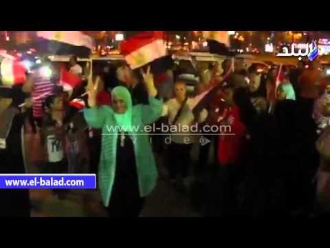 صدى البلد | مواطنون يرقصون على تسلم الايادى بميدان مصطفى محمود