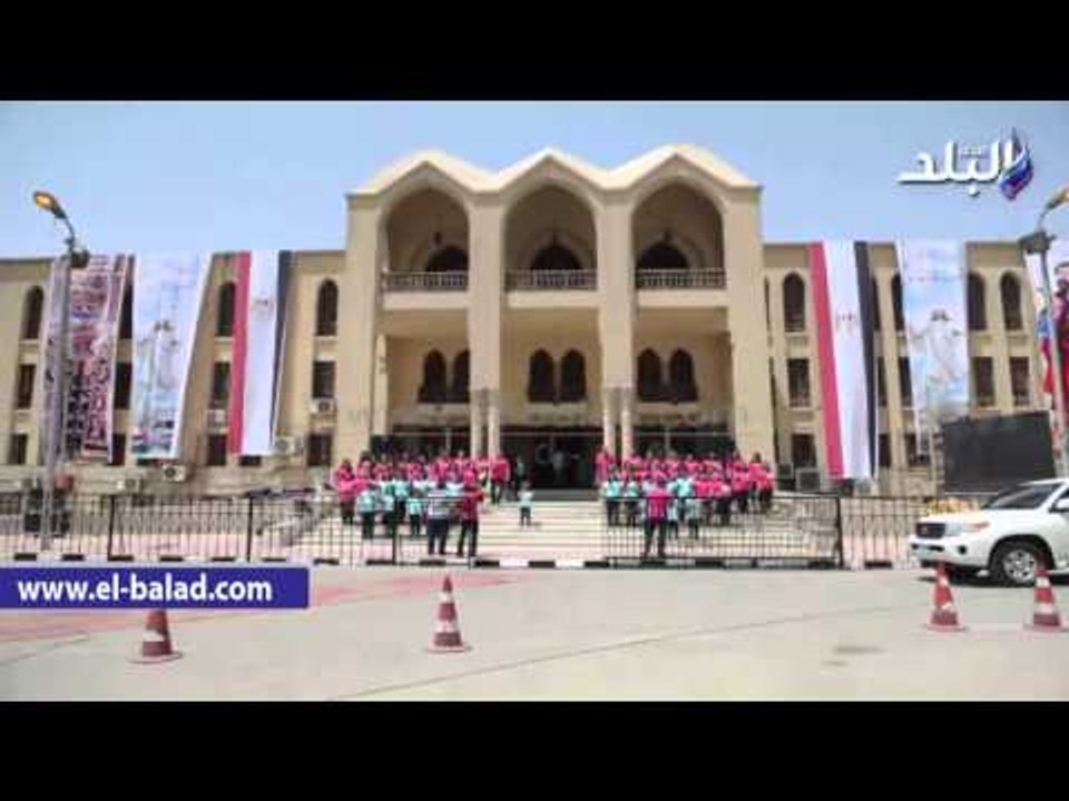 صدى البلد | إقبال كثيف على الكاتدرائية المرقسية بالعباسية للإحتفال والتهنئة بعيد القيامة