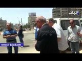 صدى البلد | محافظ القاهرة يعنف رئيس حى مصر الجديدة بسبب قضبان الترام