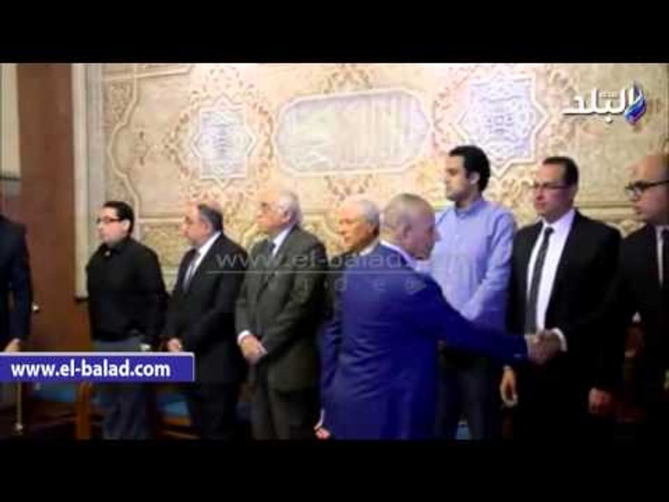 صدى البلد | أحمد موسى ومديحة حمدي يقدمان واجب العزاء لـ"تامر أمين"