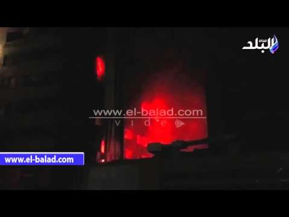 صدى البلد | اهالي منطقة الرويعي يستغيثون بعد انتشار الحريق