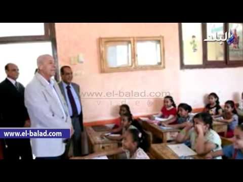 صدى البلد | محافظ أسوان يتفقد لجان امتحانات النقل