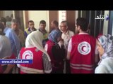 صدى البلد |الهلال الأحمر يساعد عائلات ركاب الطائرة المختفية بمطار القاهرة الدولى