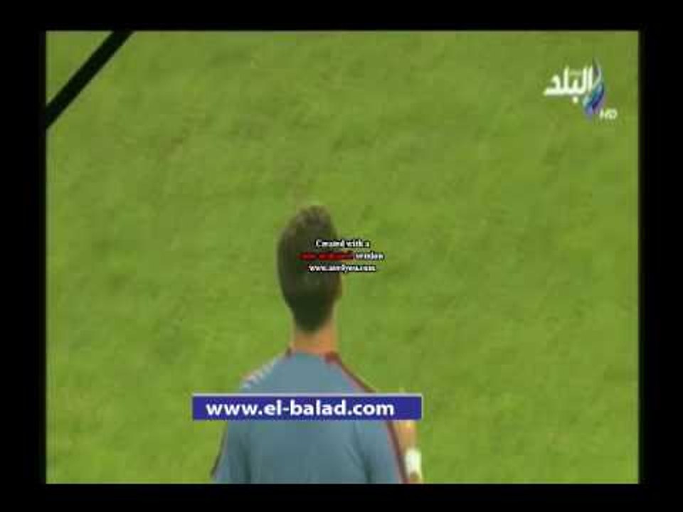 صدى البلد |لاعبو الاهلى وروما يؤدون تدريبات الاحماء واشادة خاصة بمحمد صلاح