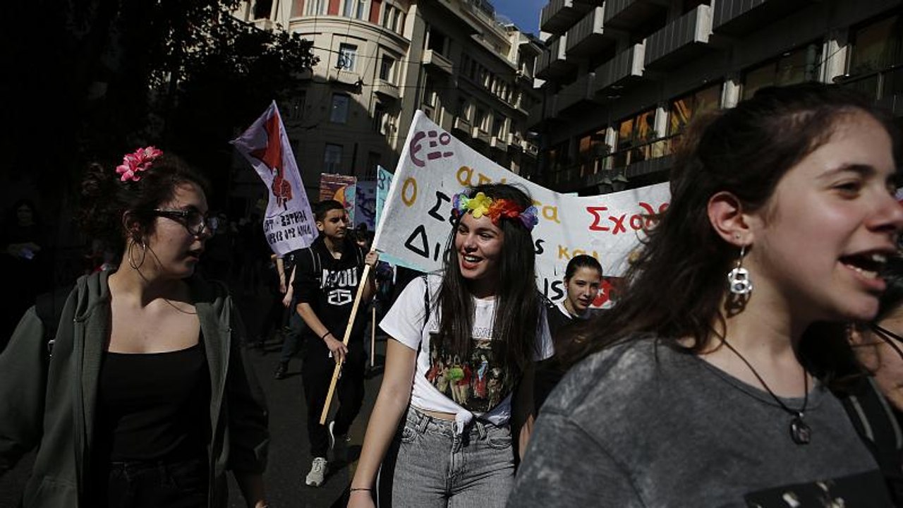 Ελλάδα: Φεμινιστική απεργία και πορεία υπέρ της ισότητας