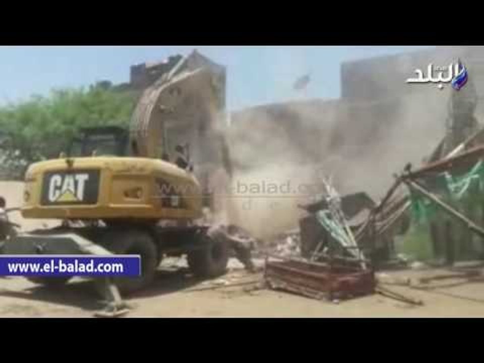 صدى البلد | إزالة 7 محلات مخالفة غرب أسيوط