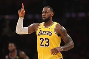 Lakers to Reportedly Limit LeBron James' Minutes