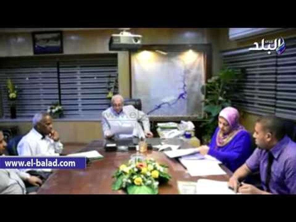 صدى البلد | محافظ أسوان  يبحث عرض إحدى الشركات لإدارة مشروع النظافة