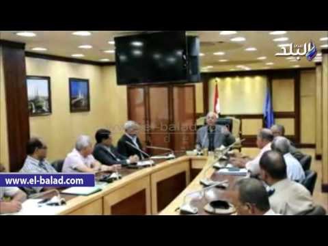 صدى البلد | محافظ أسوان يبحث رفع كفاءة الوحدات النهرية ببحيرة ناصر