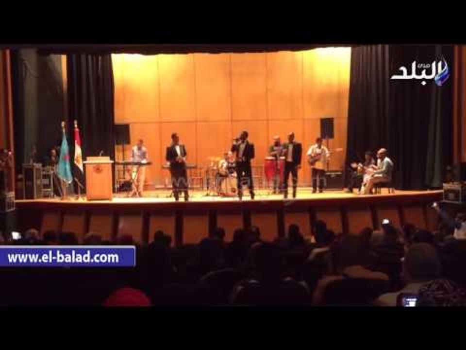 صدى البلد | فرقة "اولاد الجنوب" تحيى أولى حفلات ليالى رمضان بالصحفيين