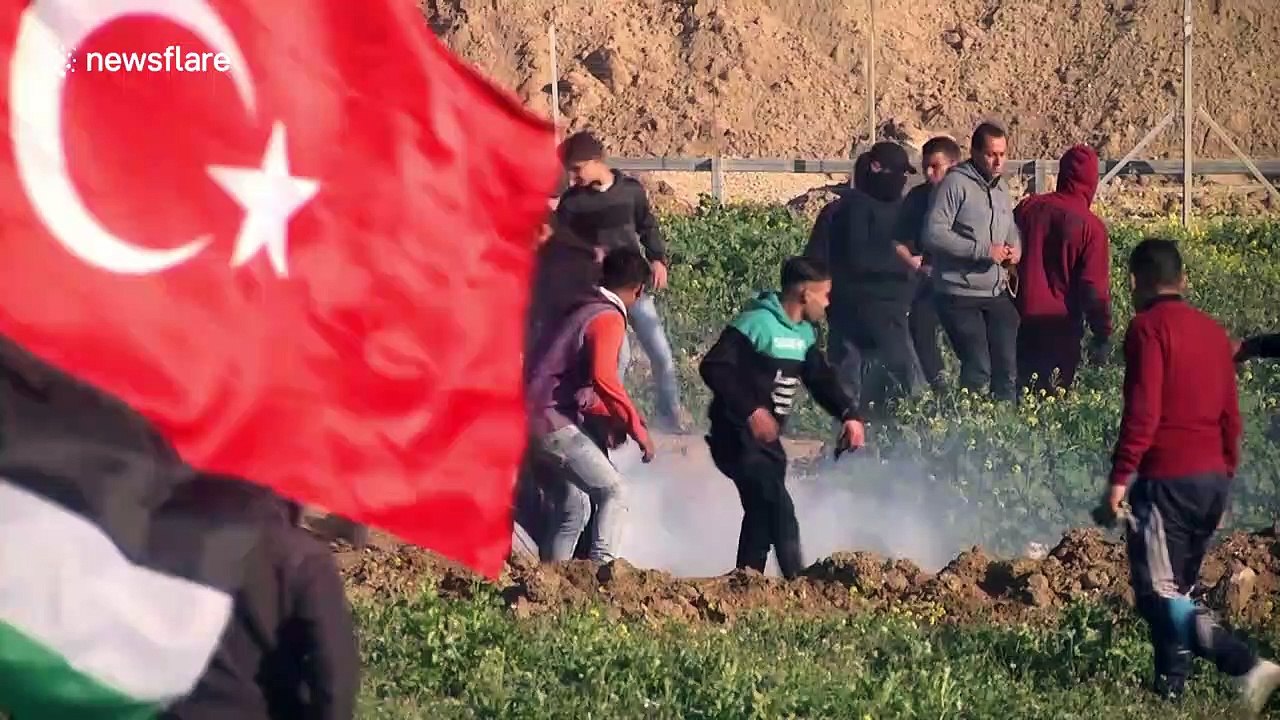 Palestinian youths stretchered into ambulances in latest Gaza cross-border violence