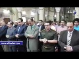 صدى البلد | محافظ الفيوم يؤدي صلاة العيد بمسجد ناصر