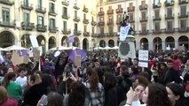 10.000 persones es manifesten a Girona per reivindicar el 8-M