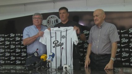 José Chamot se estrena como entrenador profesional con el Libertad de Paraguay