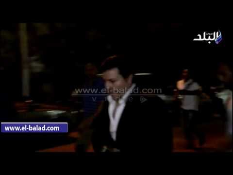 صدى البلد | بدء عزاء والد المطربة آمال ماهر بمسجد الحامدية الشاذلية‎