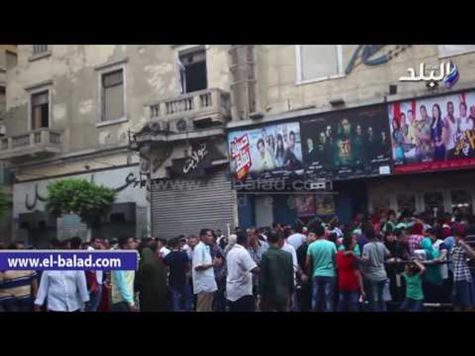 صدى البلد |  زحام امام سينمات وسط البلد