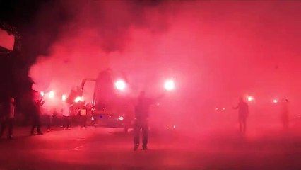 Fenerbahçe taraftarından coşkulu karşılama