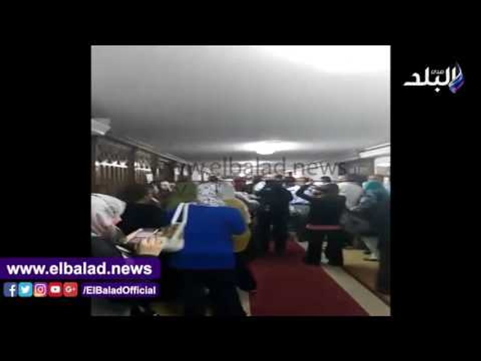 صدى البلد | وقفة احتجاجية لموظفي التنمية المحلي...