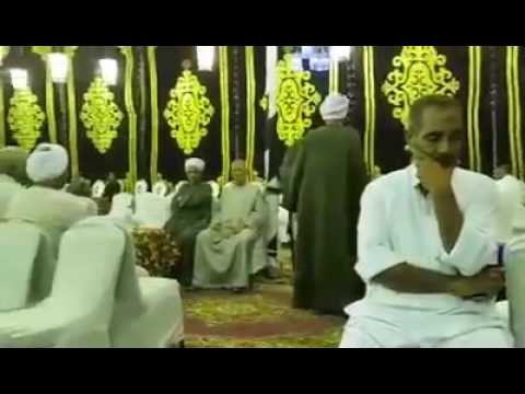 صدى البلد | محافظ الفيوم يقدم واجب العزاء في شهيد سنورس