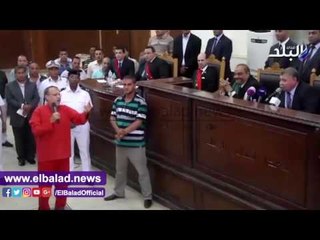 صدى البلد | عصام العريان خارج القفص لرؤية ابنته وأحفاده