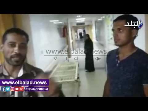 صدى البلد | تجمهر العشرات من المرضى أمام عيادة الباطنة بمستشفى المحلة بسبب تزويغ الأطباء