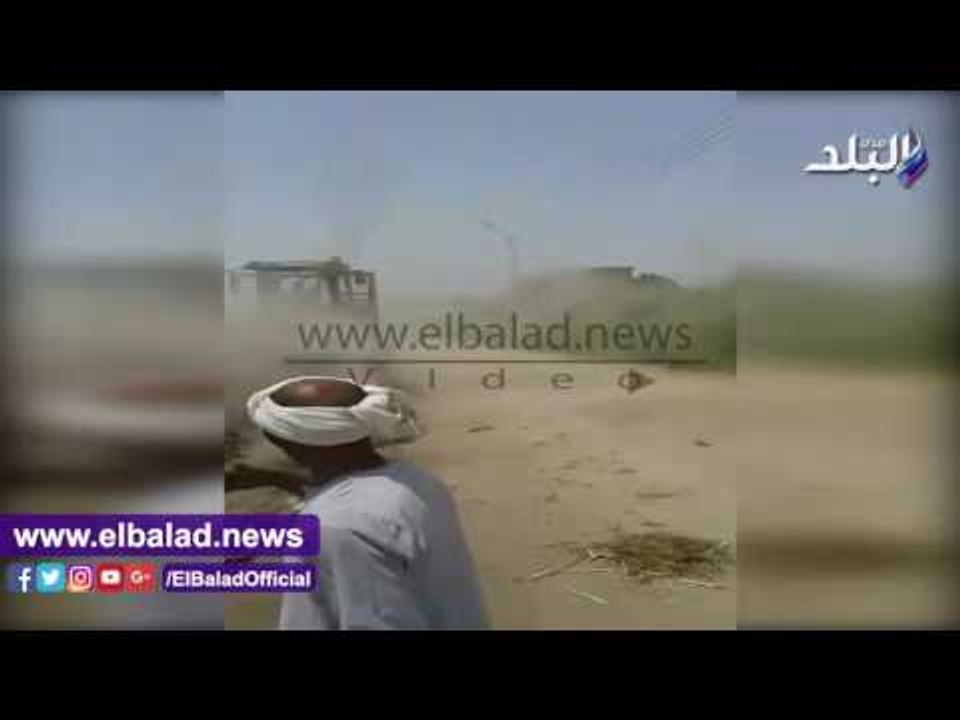 صدى البلد | إزالة 500 طن مخلفات صلبة على طريق ب...
