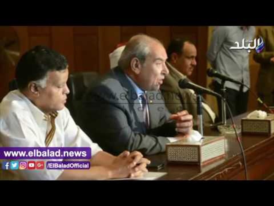 صدى البلد | محافظ المنيا يودع حجاج الجمعيات الأ...