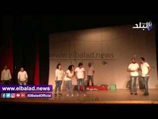 صدى البلد | محافظ سوهاج يحضر عرض "عاشقين ترابك"