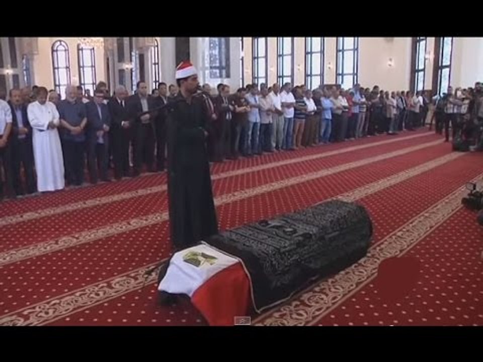 فيديو .. تعليق الأعلامى أحمد موسى على جنازة الف...