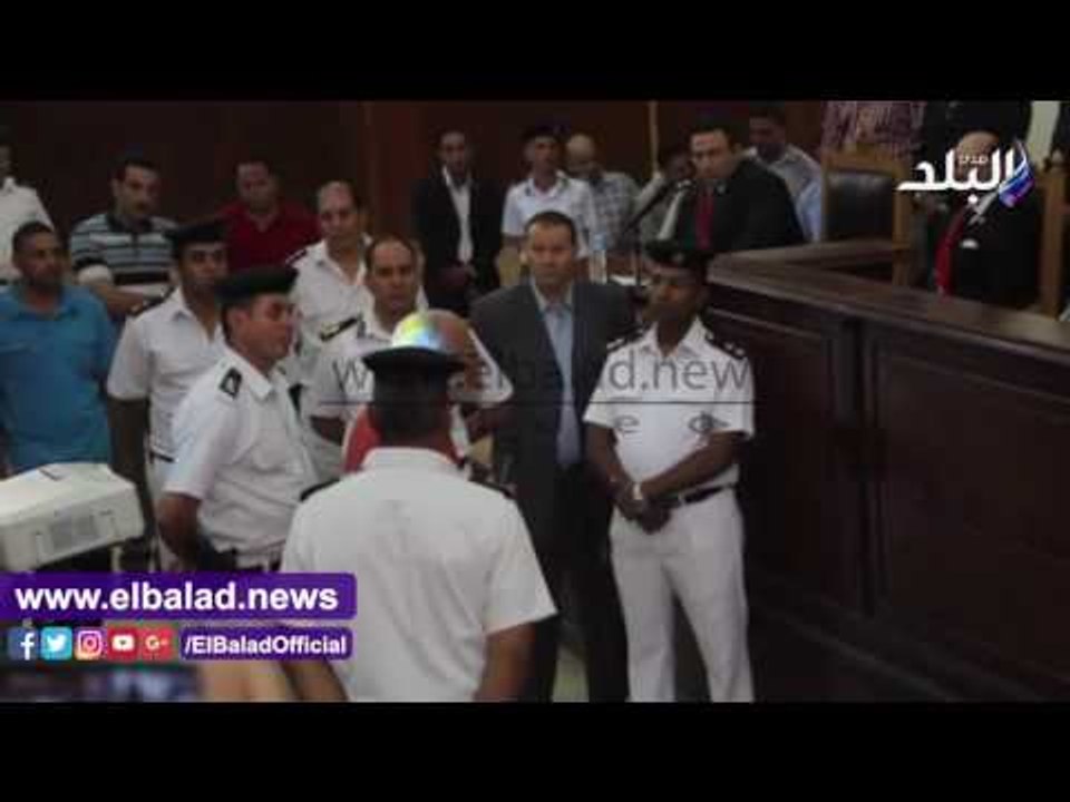 صدى البلد | بديع يهنئ المحكمة بالعيد فى «فض اعت...
