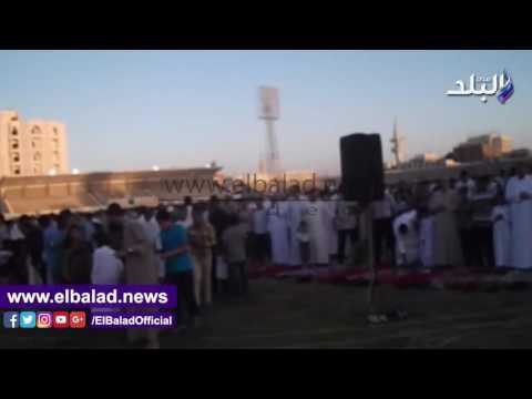 صدى البلد | محافظ سوهاج ومدير الأمن يؤديان صلاة العيد بحضور 15 إلف