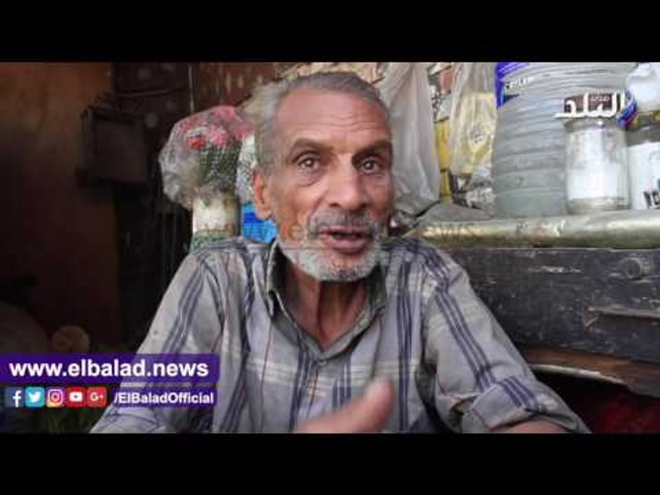 صدى البلد |  عم نافع ارخص بائع ورد : "بوكية العروسة ب50 جنية .."وعربية العريس ب100 جنية"