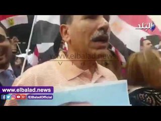صدى البلد | ابو العينين يهتف "تحيا مصر" فى مظاهرات تأييد السيسي فى نيويورك