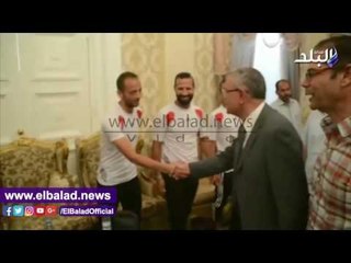 صدى البلد | محافظ المنيا يستقبل فريق كرة القدم بالنادي الرياضي