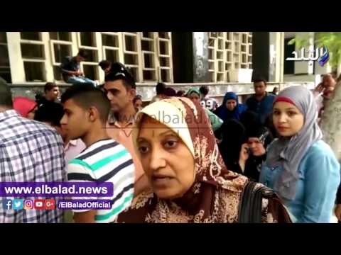 صدى البلد | والدة طالبة تصرخ أمام التعليم العالى: حسبى الله ونعم الوكيل فى الوزير