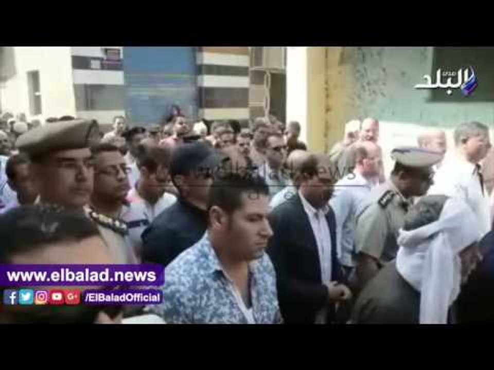 صدى البلد |  محافظ كفرالشيخ ومدير الأمن يتقدمان جنازة شهيد العريش