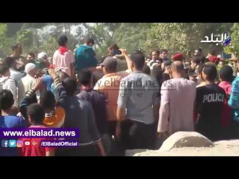 صدى البلد | أهالي دكرنس يشيعون جثمان شهيد سيناء وسط هتافات ضد الارهاب..