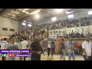 صدى البلد | فوضى بين جماهير الزمالك داخل المبنى الاجتماعي بسبب تذاكر النهائي