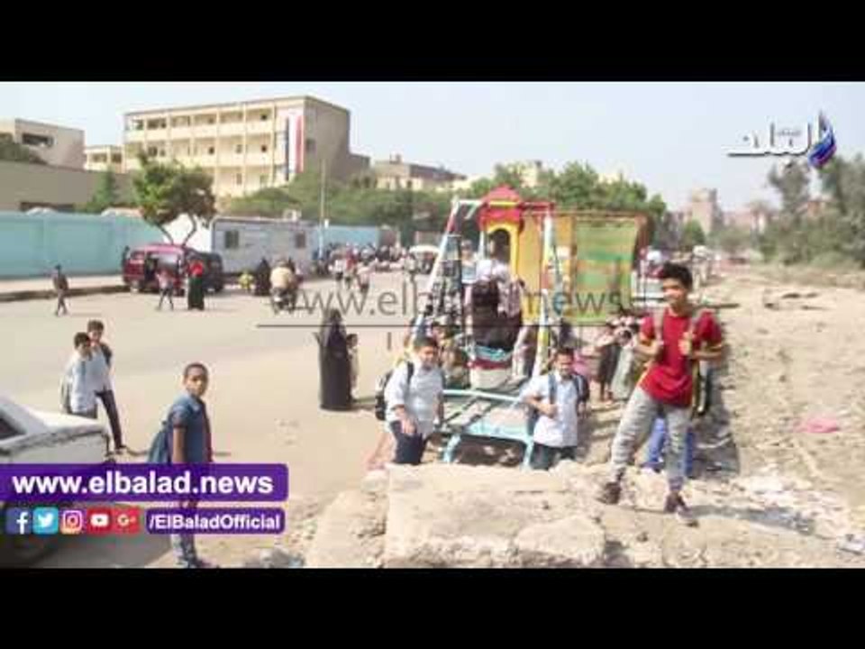 صدى البلد | "صدى البلد" يرصد معاناة أهالى بولاق .. الديدان واكوام القمامة تغطى ترعة الزمر