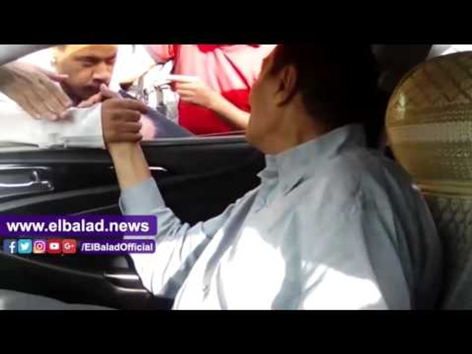 صدى البلد | المشير طنطاوى يتجول فى ميدان التحرير: «متخافوش ربنا كريم ومش هيسيبكم»