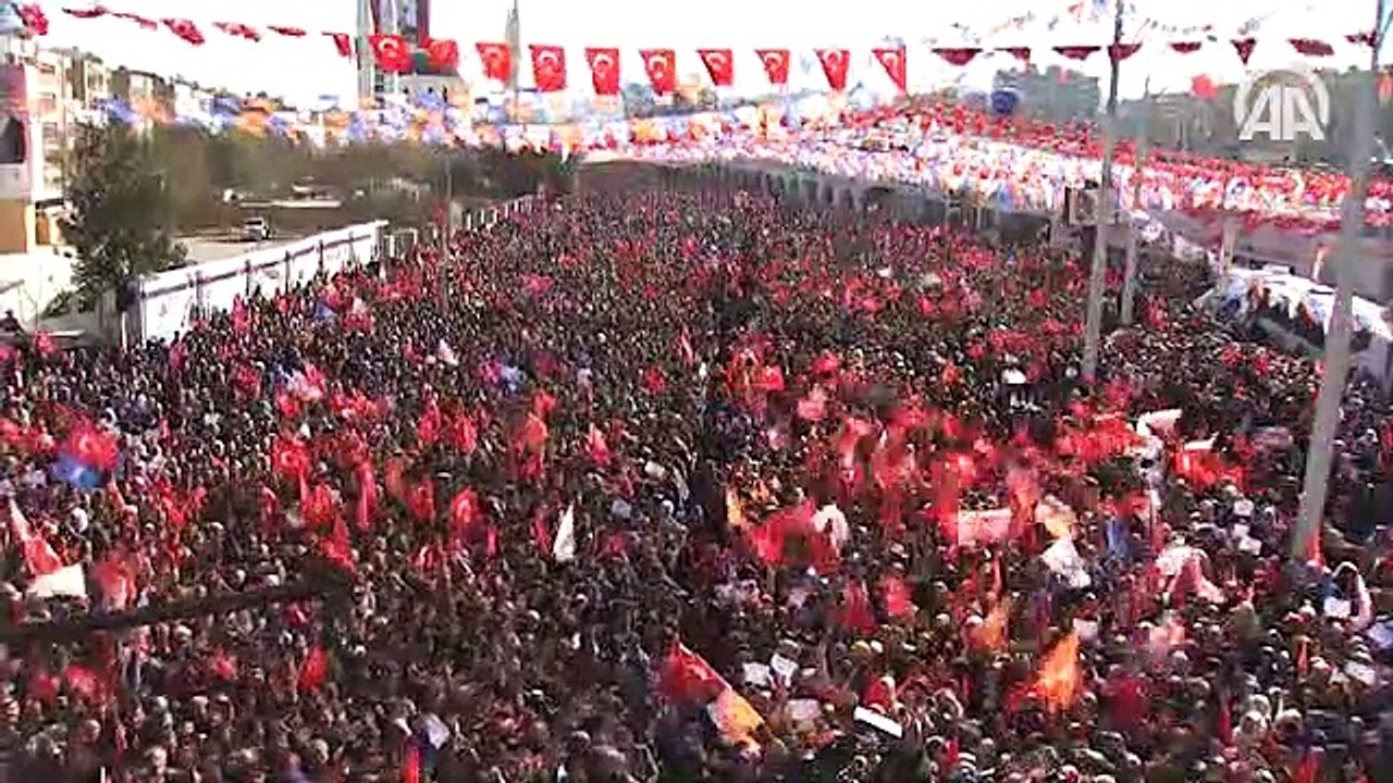 Cumhurbaşkanı Erdoğan: Bu trenden inenler bir daha bu trene binemezler