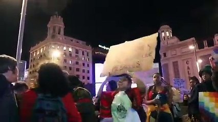 Monumental bronca entre feministas inmigrantes y feministas españolas