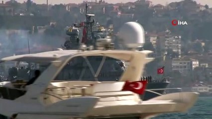 Mavi Vatan tatbikatına katılan savaş gemileri, İstanbul Boğazı'nda
